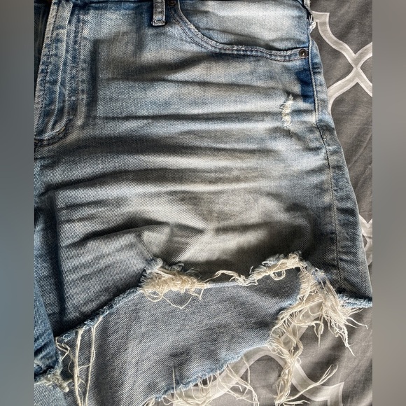 Distressed Denim Shorts​ - Picture 4 of 12
